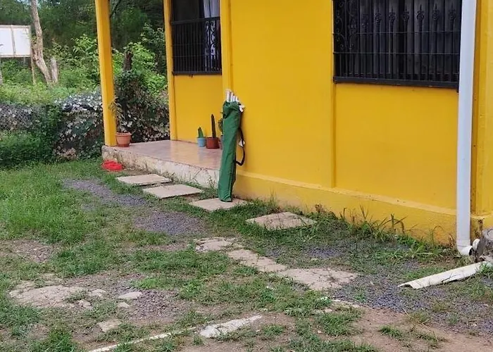 Casa Amarilla * San Blas