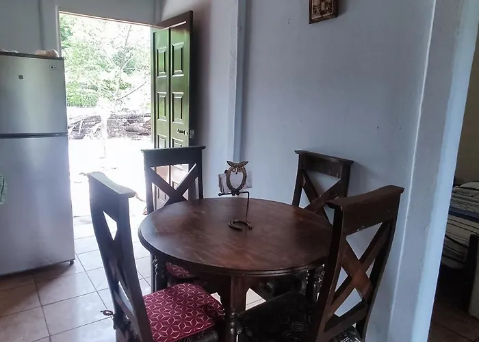Casa Amarilla *